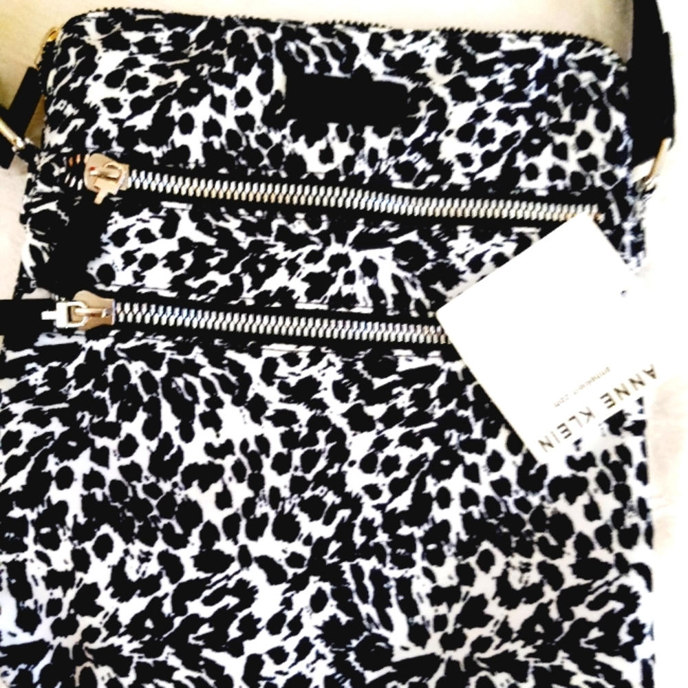 ANNE KLEIN CROSSBODY